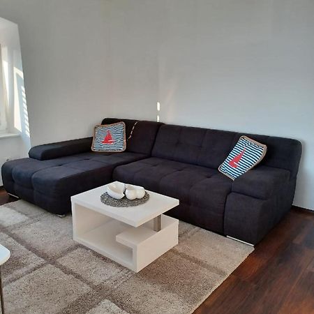 Niko 1 Apartment มาลีโลชินจ์ ภายนอก รูปภาพ