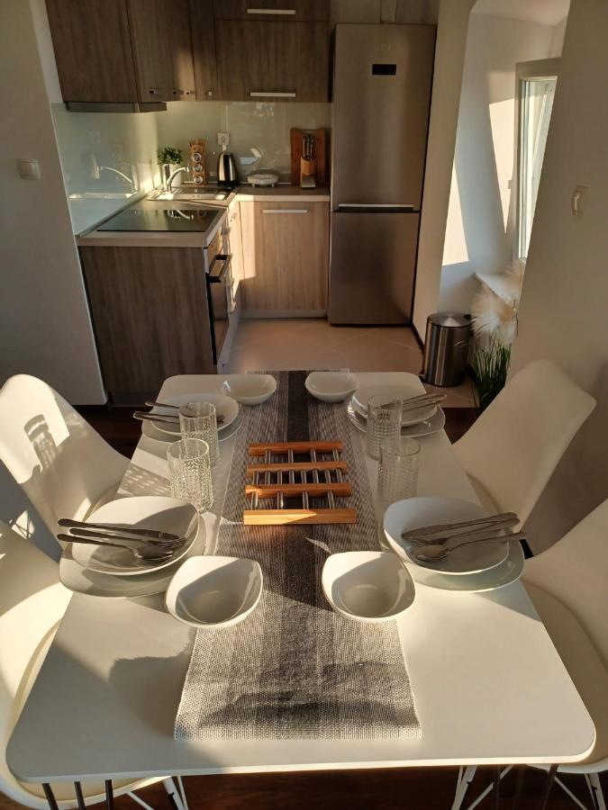 Niko 1 Apartment มาลีโลชินจ์ ภายนอก รูปภาพ